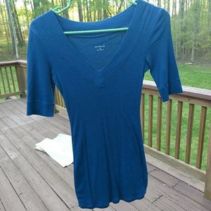 Express Sexy Basic Vee